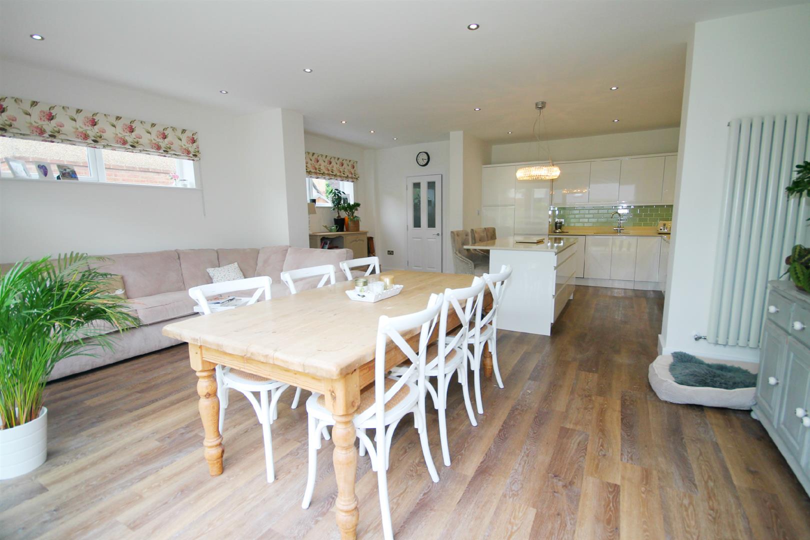 5 Bedroom House Gorsehill Road, Poole